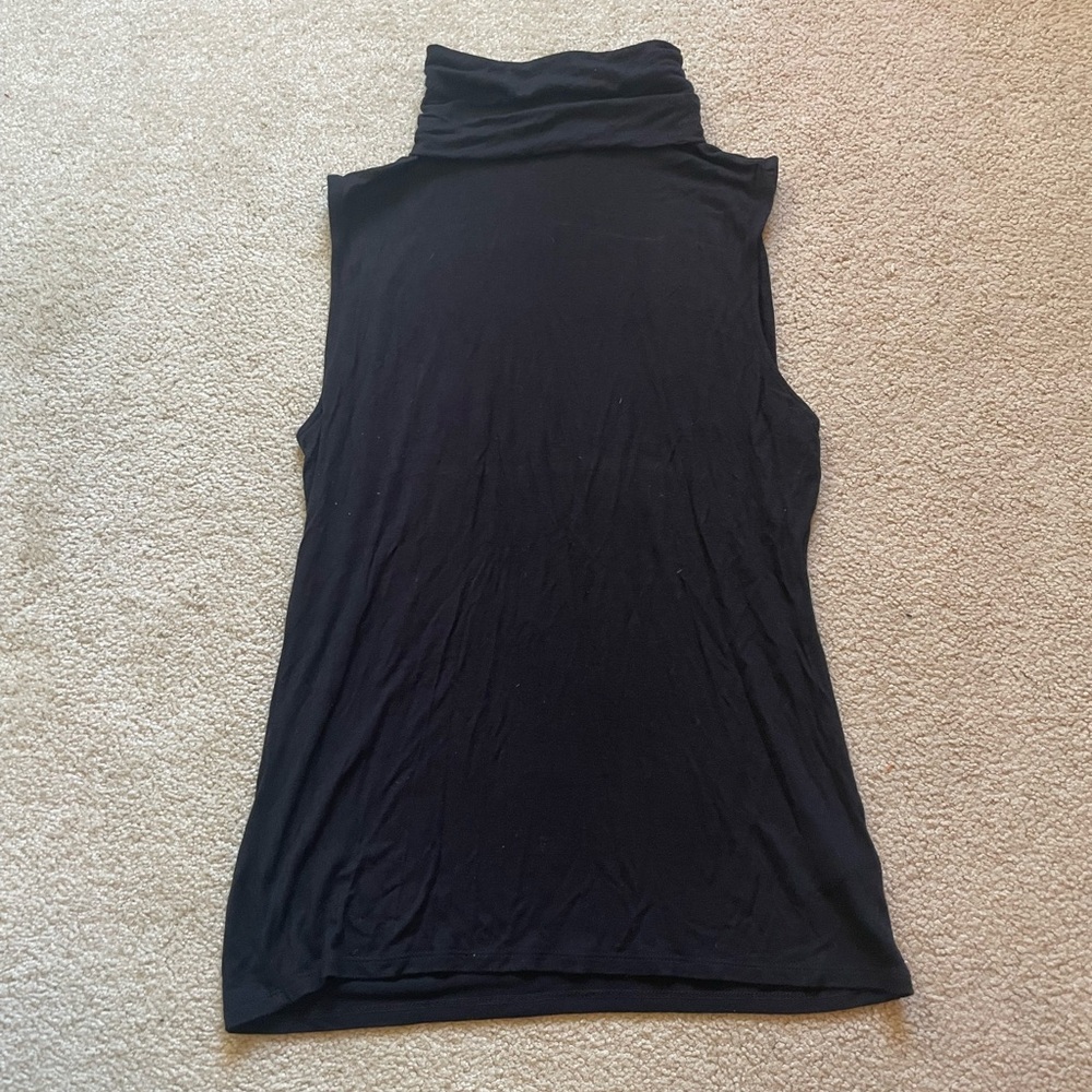 Suzy Shier Black Sleeveless High Neck Top